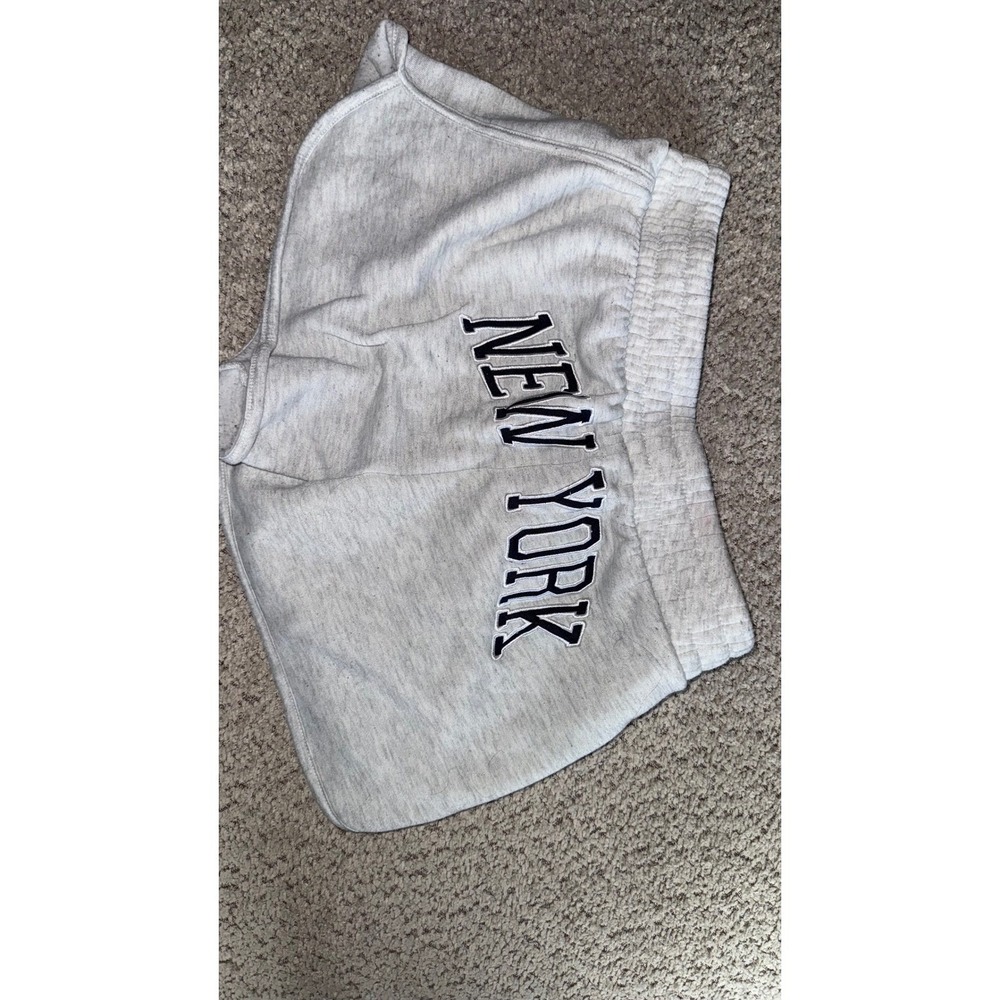 Rue21 Girls Gray New York Graphic Fleece Shorts Size Medium Elastic Waist Lounge